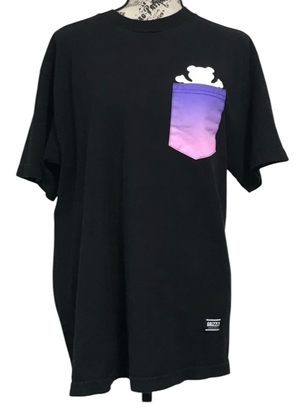 Grizzly Grip tape Bear logo Gradient Pocket “OG Bear” T-shirt. Size large